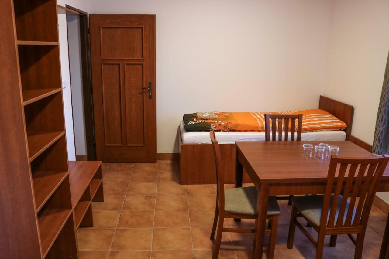 Ubytovani Na Przenskych Pasekach Mikuluvka Extérieur photo