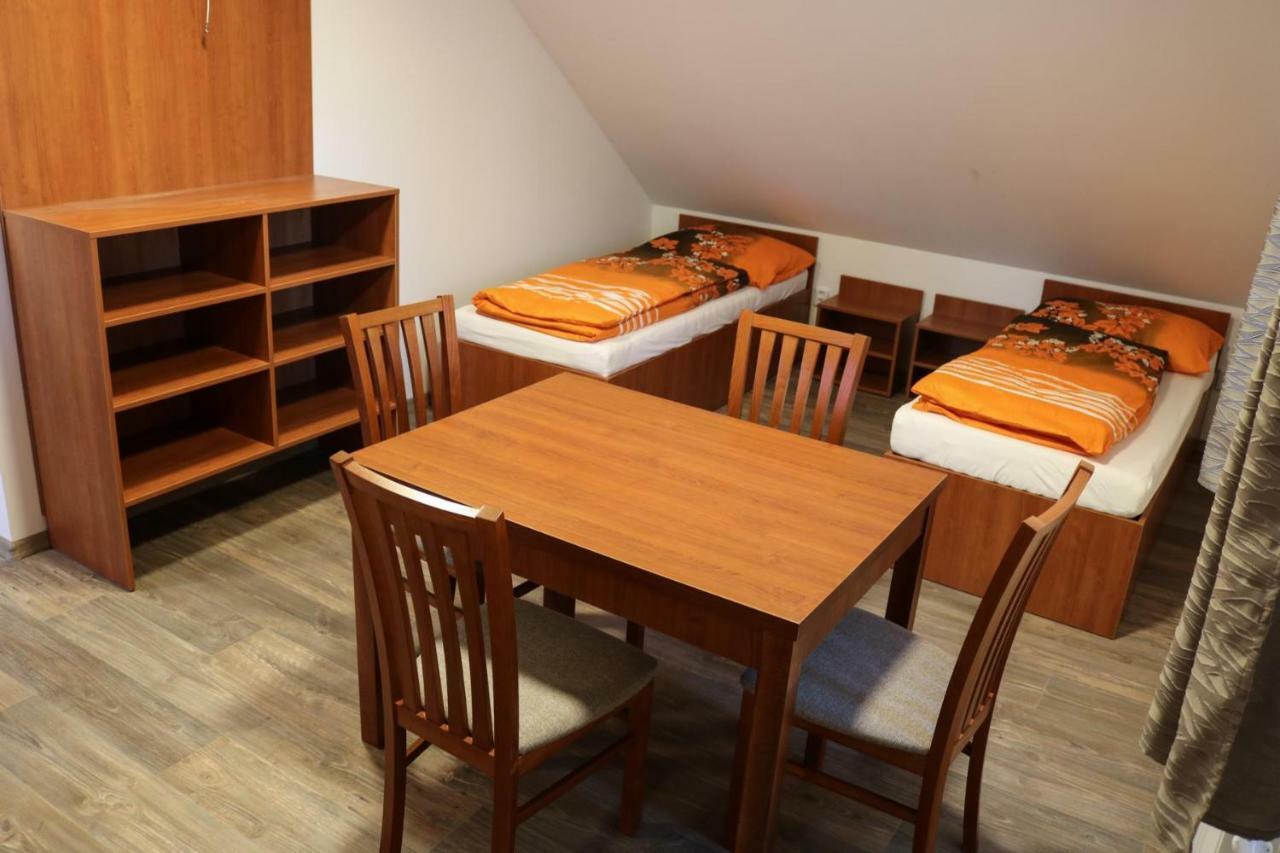 Ubytovani Na Przenskych Pasekach Mikuluvka Extérieur photo